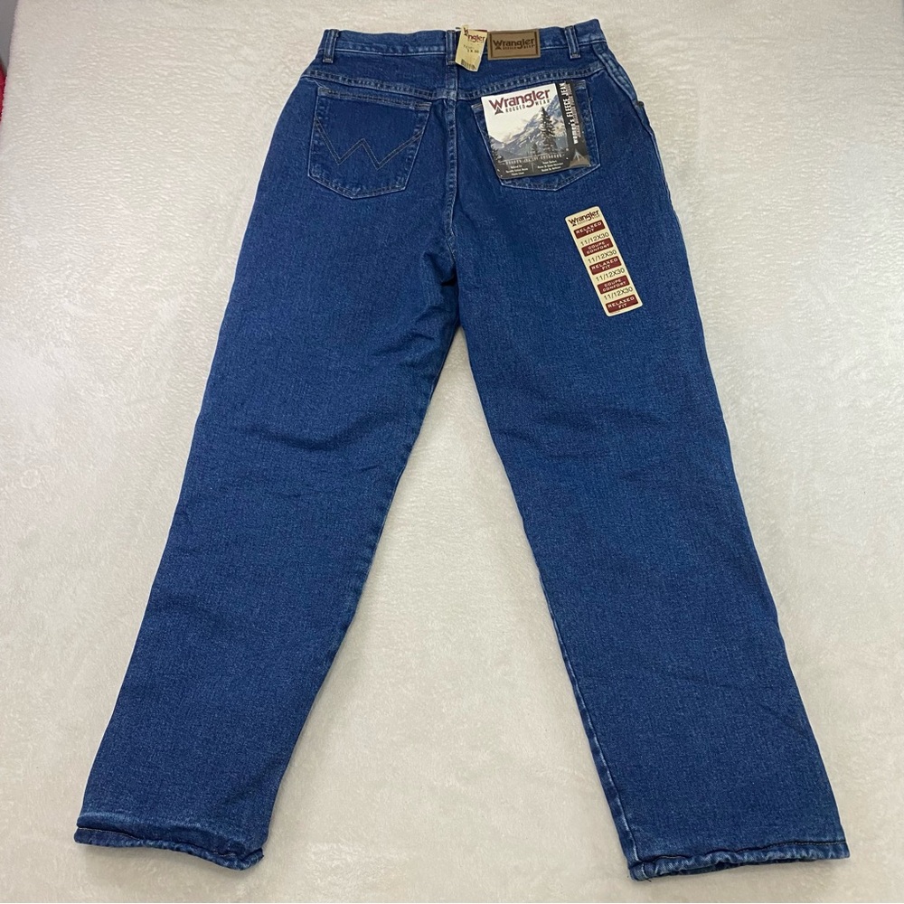 NWT Wrangler Women's Rugged Wear Relaxed Fit Fleece Lined Jeans 11/12x30 25002FJ
